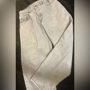 VINTAGE  women's vintage Levi's 560 LOOSE FIT TAPERED LEG Sz 34x30